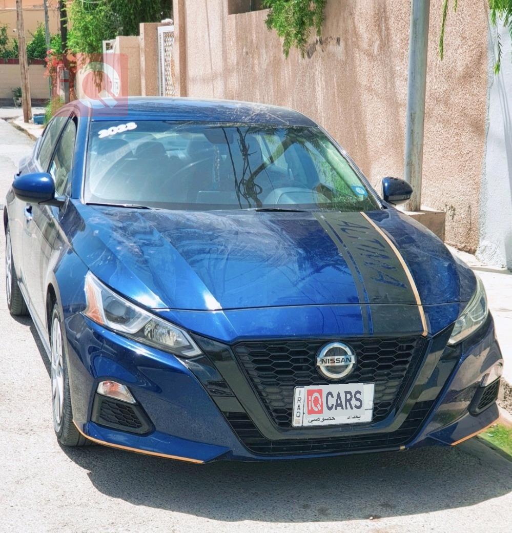 نيسان ألتيما